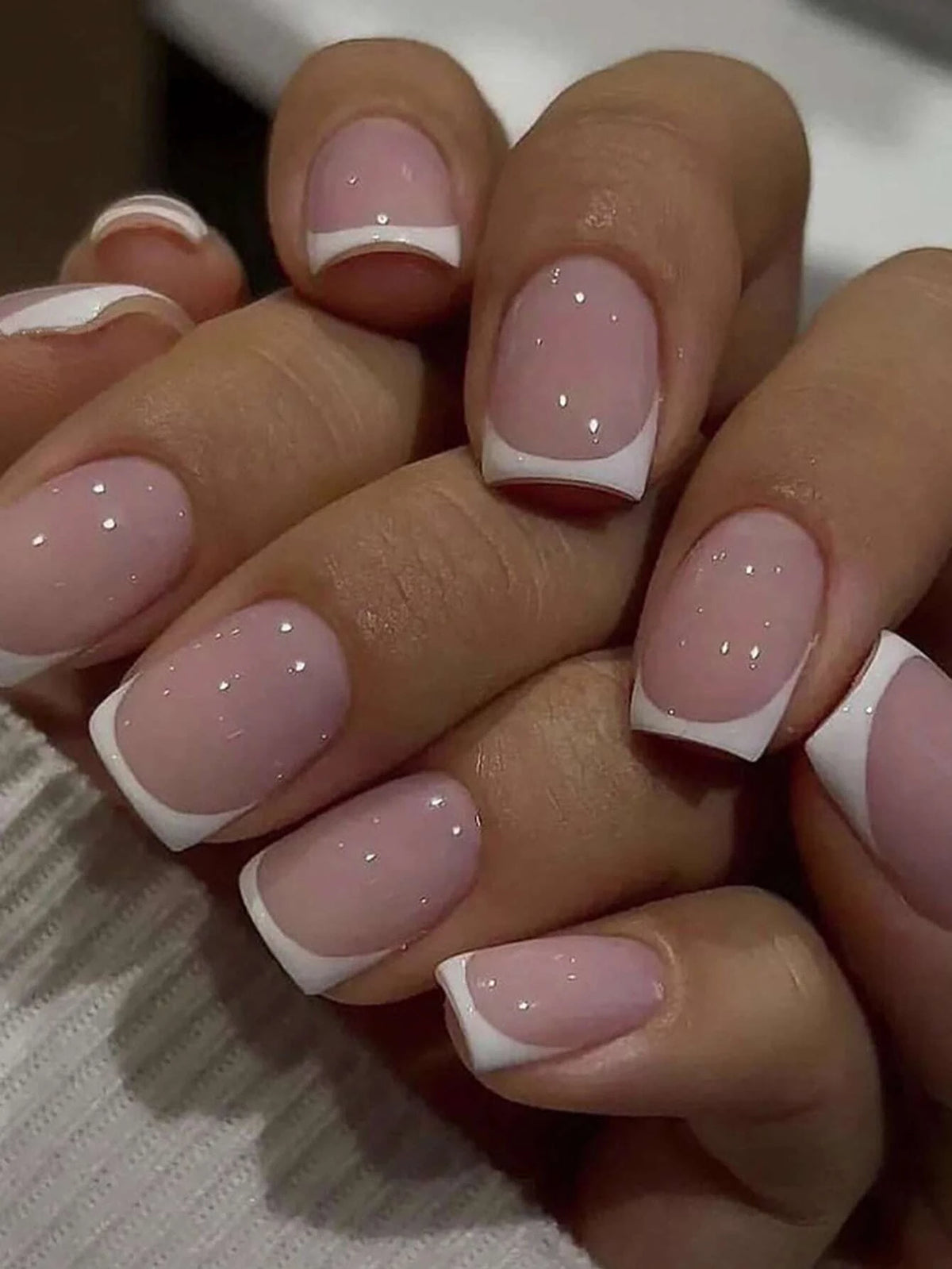 Kit de faux ongles à coller french manucure